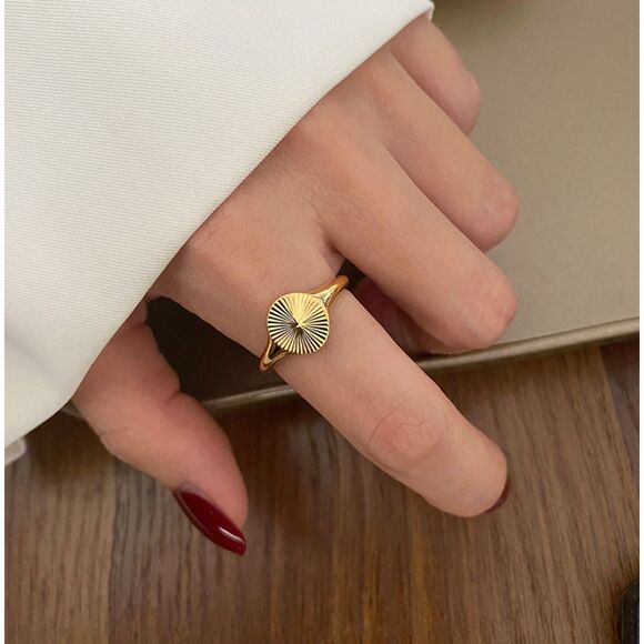 18K Gold-Plated Sunburst Ring Minimalist Stacking Jewelry Statement Ring Gift - Picture 3 of 5
